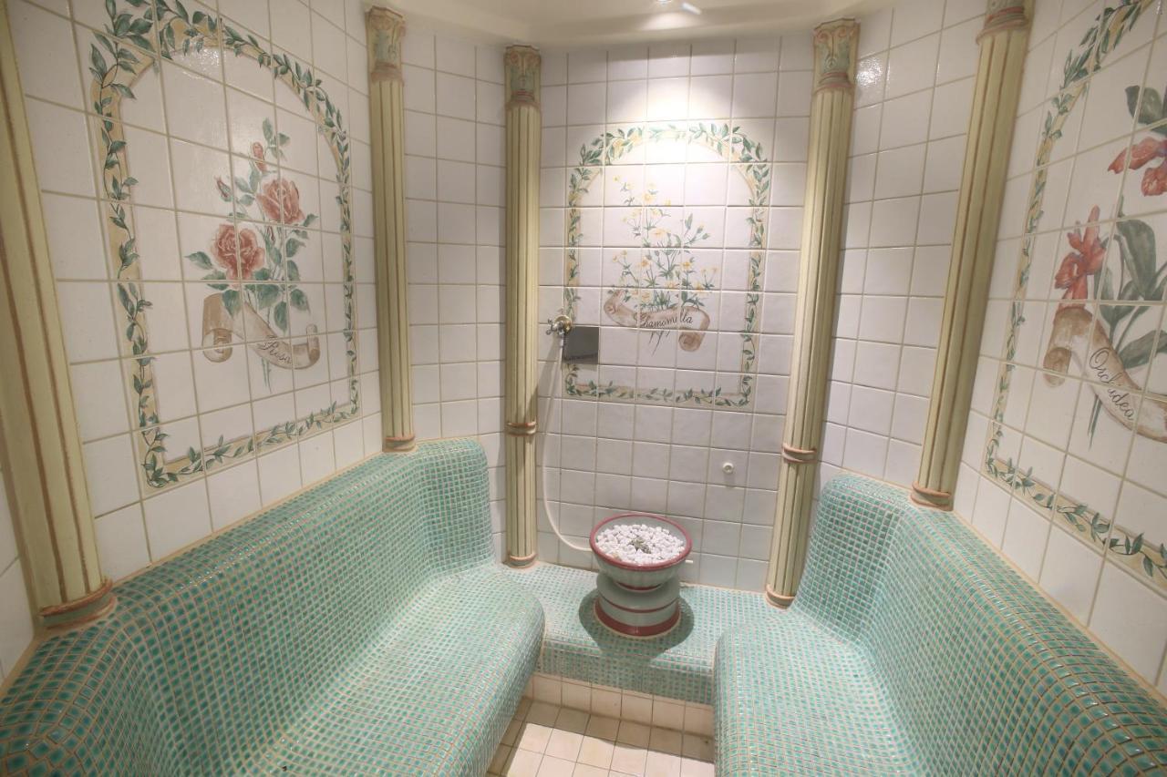 25H Spa-Residenz Best Sleep Privat Garden & Pools Нойзидль-ам-Зе Экстерьер фото