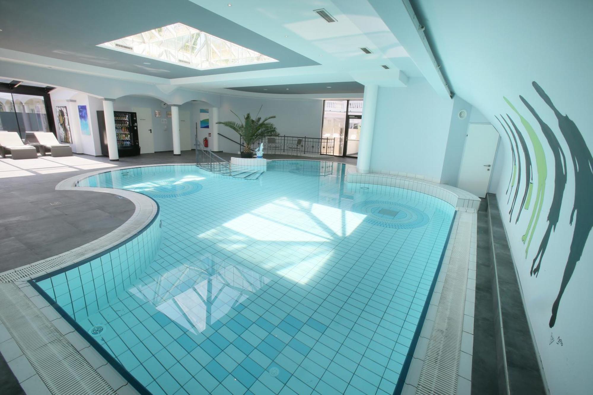 25H Spa-Residenz Best Sleep Privat Garden & Pools Нойзидль-ам-Зе Экстерьер фото